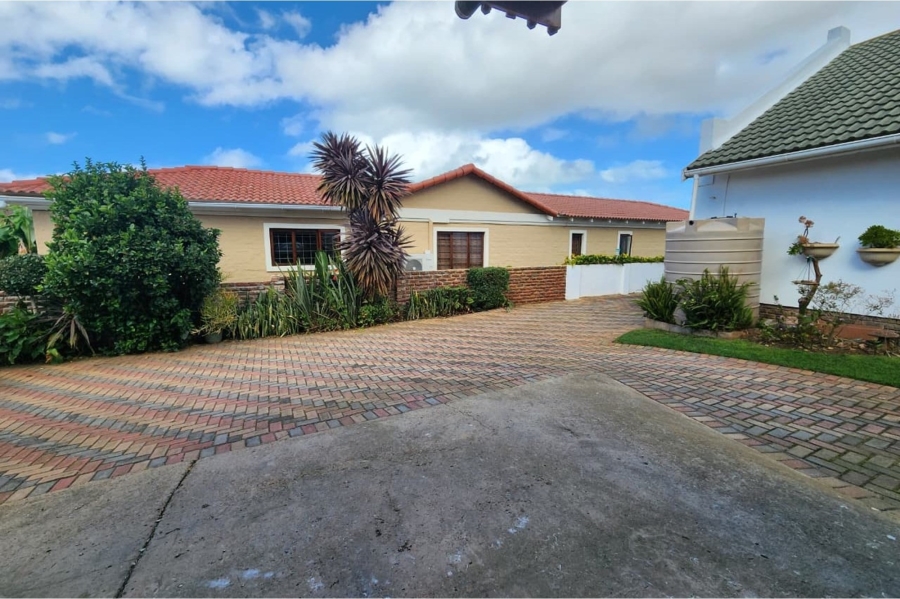 3 Bedroom Property for Sale in Noorsekloof Eastern Cape